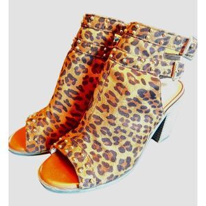 Suede Leopard Open Toe Buckled‎ Ankle Heels